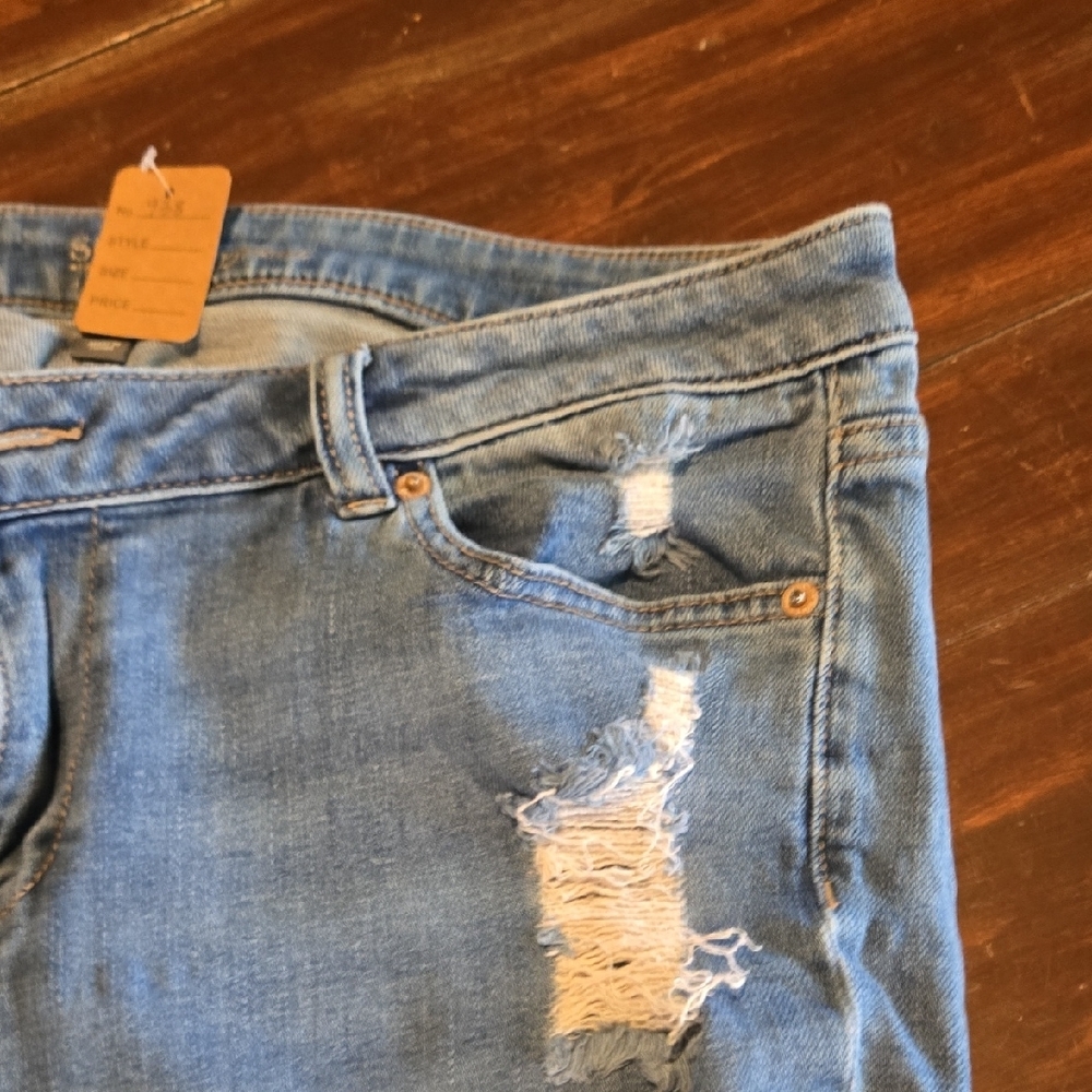 New York & Co. SOHO Distressed Light Blue Women's Skinny Jeans #938 - Picture 6 of 13